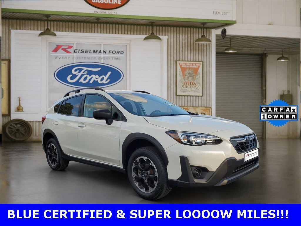 Used 2023 Subaru Crosstrek 2.0i image 1