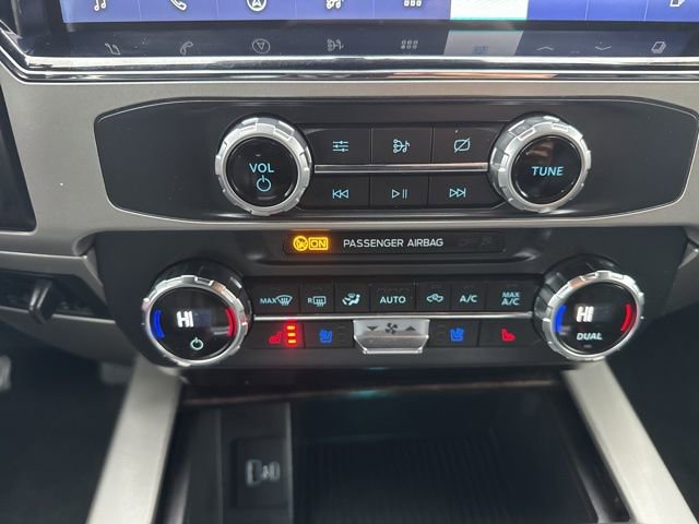 Certified 2022 Ford F350 Lariat w/ Chrome Package image 27