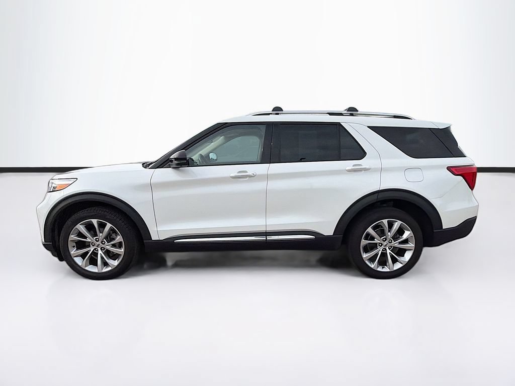 Certified 2023 Ford Explorer Platinum w/ Technology Package AWD/4WD image 8
