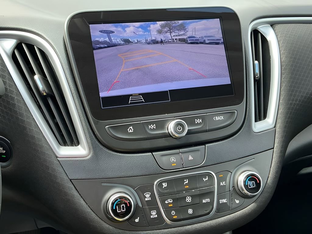 Used 2024 Chevrolet Malibu LT image 30