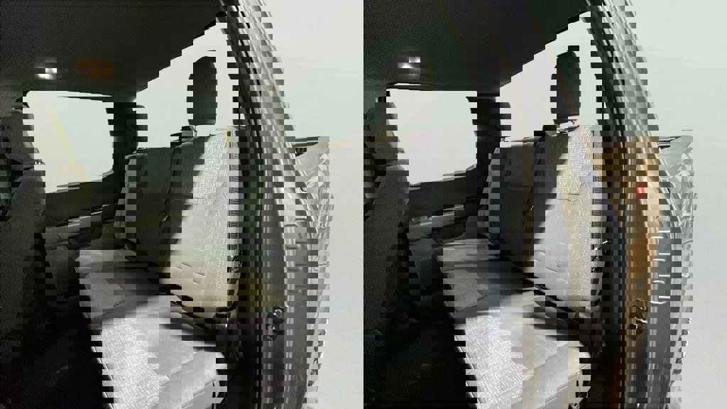 Certified 2025 Ford F250 XLT image 17