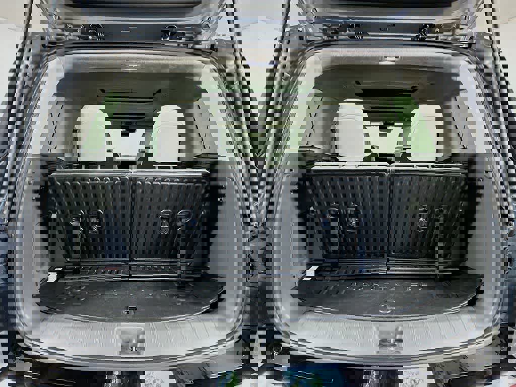 Used 2025 Hyundai Santa Fe Calligraphy image 23