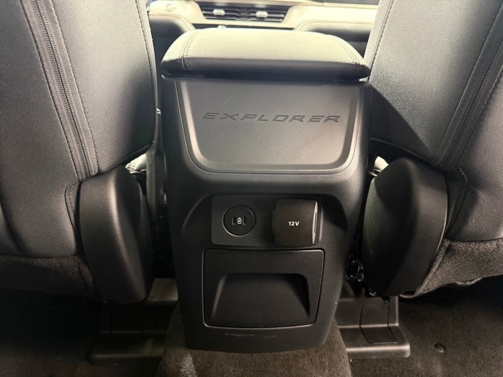 Certified 2025 Ford Explorer Active image 30