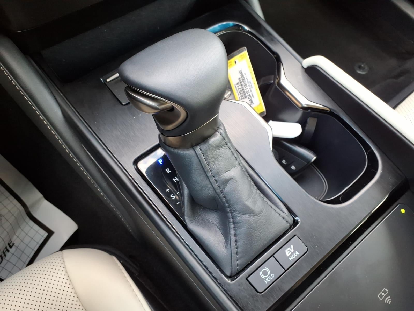 Used 2025 Lexus ES 300h w/ Premium Package FWD image 26