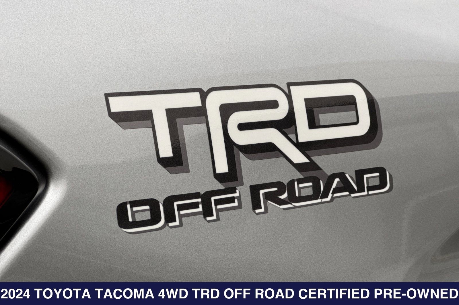 Used 2024 Toyota Tacoma TRD Off-Road w/ TRD Off Road Upgrade Package AWD/4WD image 28