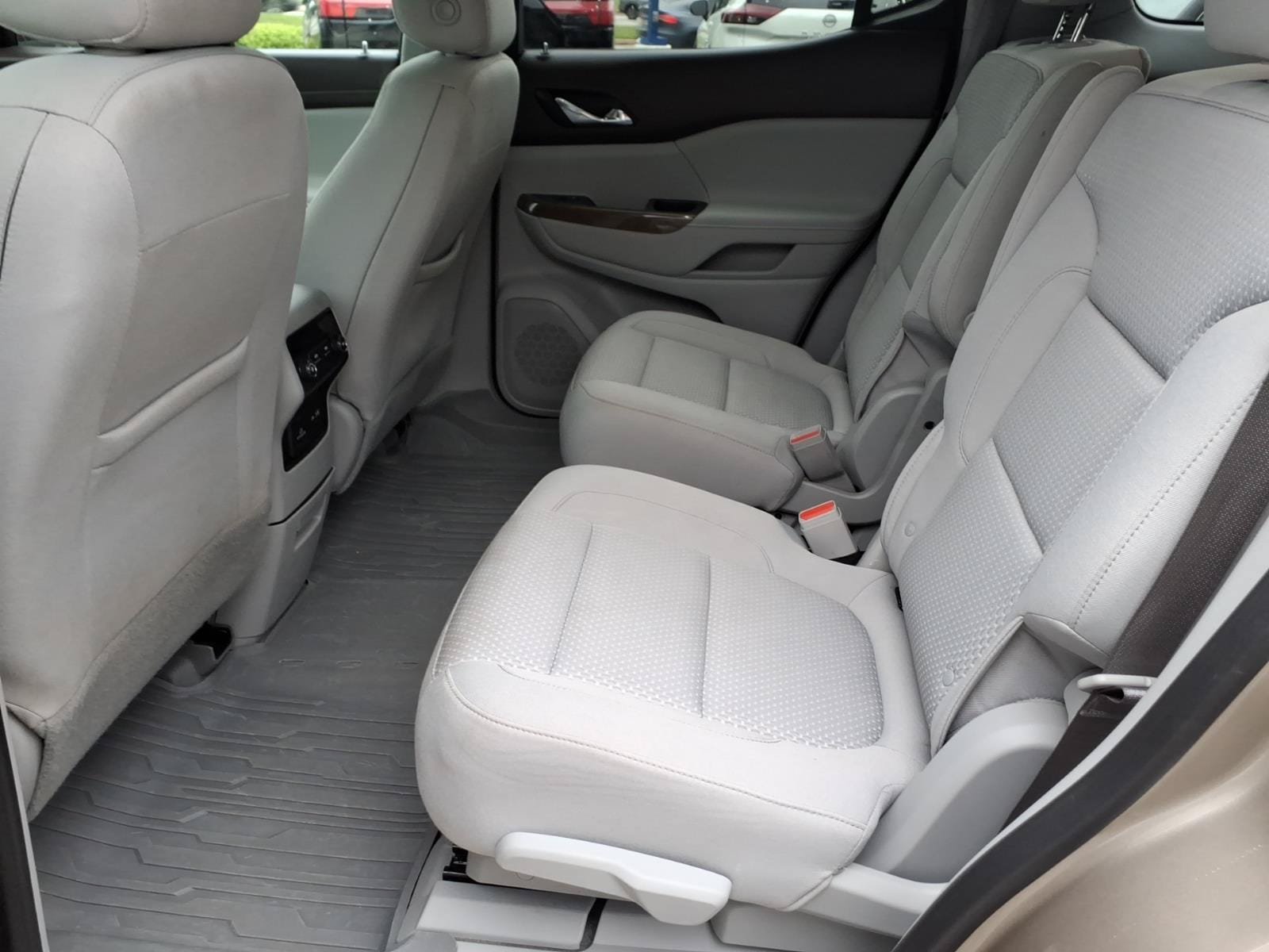 Used 2022 GMC Acadia SLE w/ Driver Convenience Package AWD/4WD image 13