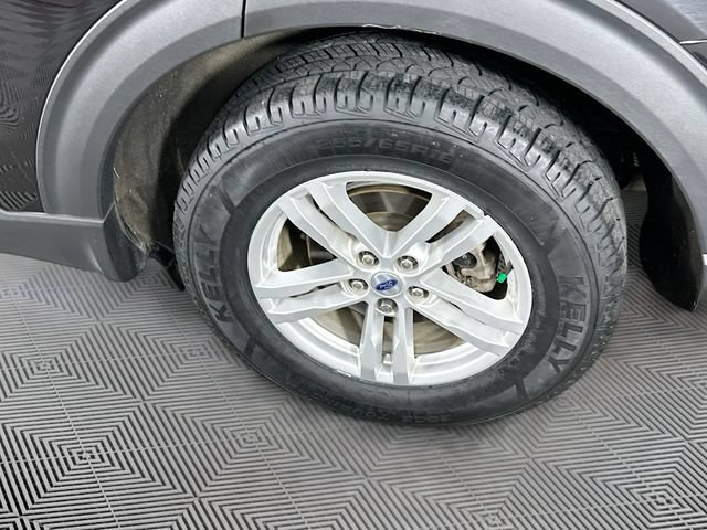 Certified 2023 Ford Explorer XLT w/ Equipment Group 202A AWD/4WD image 38