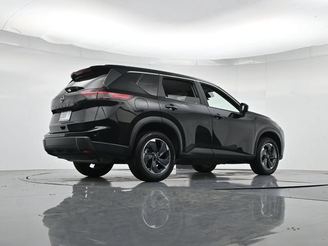 Used 2025 Nissan Rogue SV FWD image 31