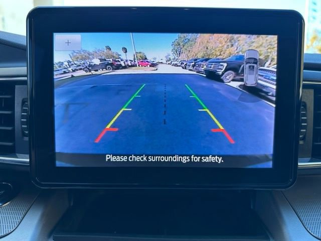 Certified 2022 Ford Explorer XLT w/ Equipment Group 202A image 19