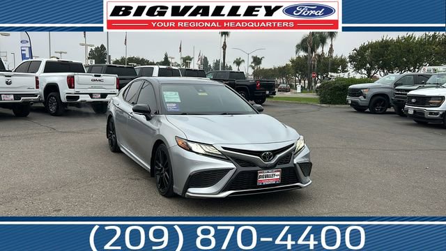 Used 2022 Toyota Camry XSE image 1