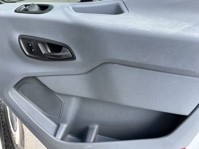Certified 2017 Ford Transit 250 148 Low Roof RWD image 34