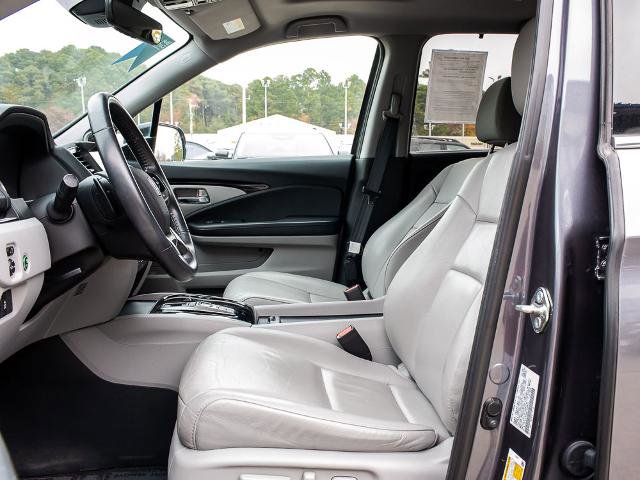 Used 2020 Honda Pilot Touring image 18