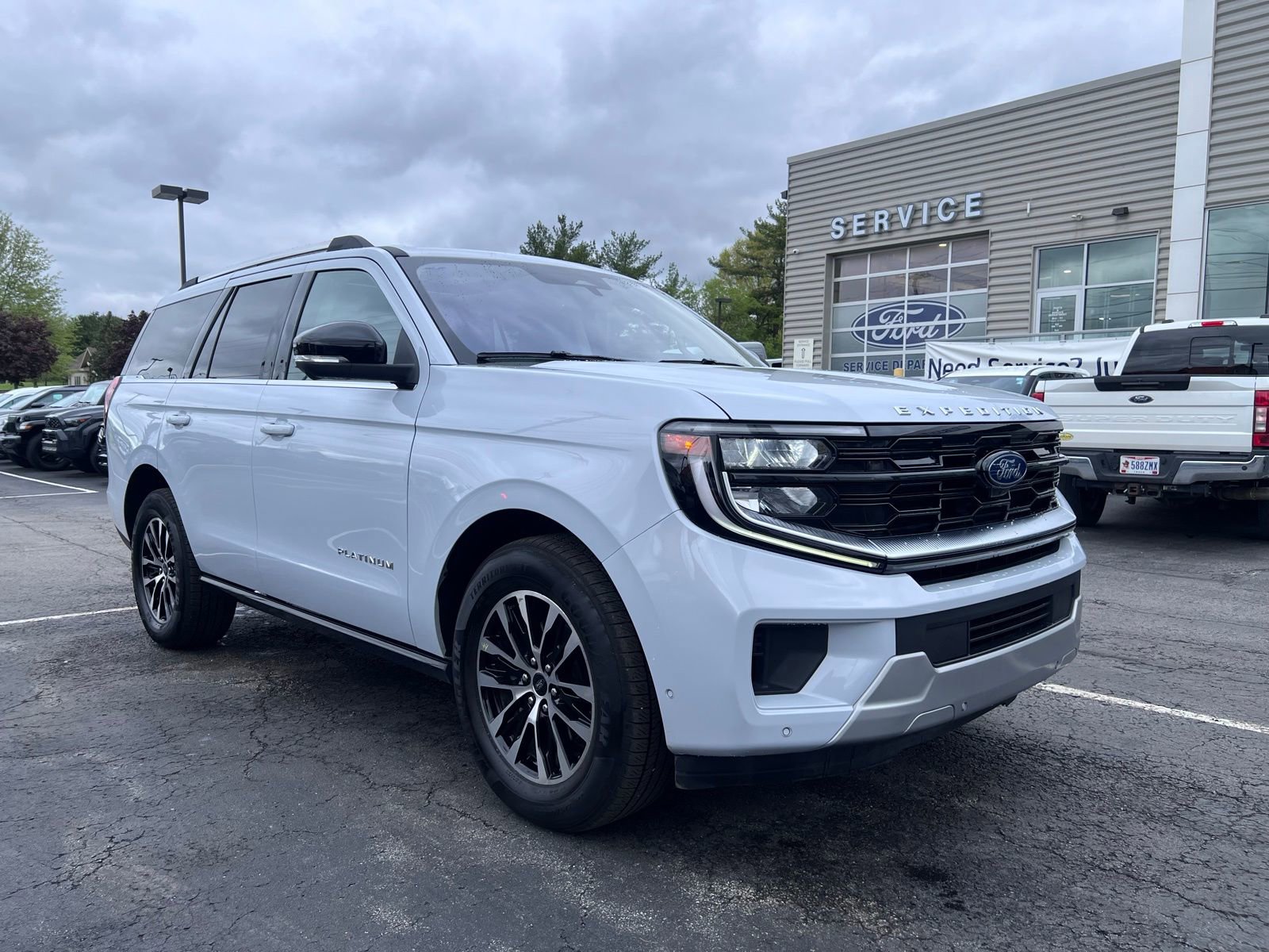 Certified 2025 Ford Expedition Platinum AWD/4WD image 7
