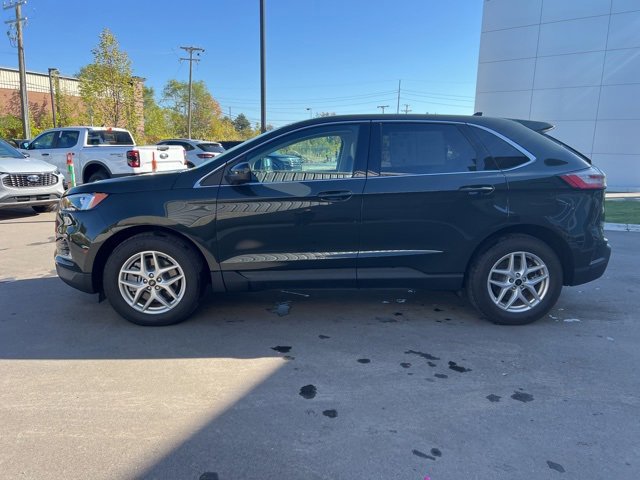 Certified 2023 Ford Edge SEL image 6