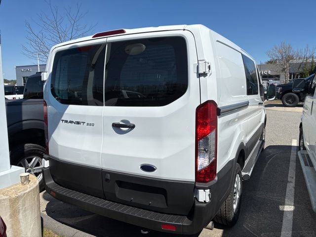 Certified 2025 Ford Transit 250 Low Roof w/ Exterior Upgrade Package RWD image 5