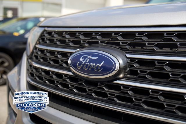 Certified 2022 Ford Explorer XLT w/ Equipment Group 202A AWD/4WD image 8