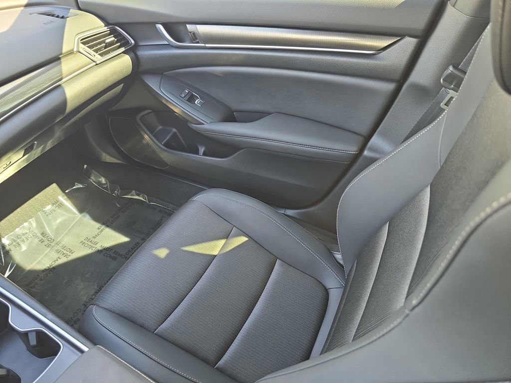 Used 2022 Honda Accord Sport image 13