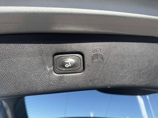 Certified 2024 Ford Edge Titanium image 9