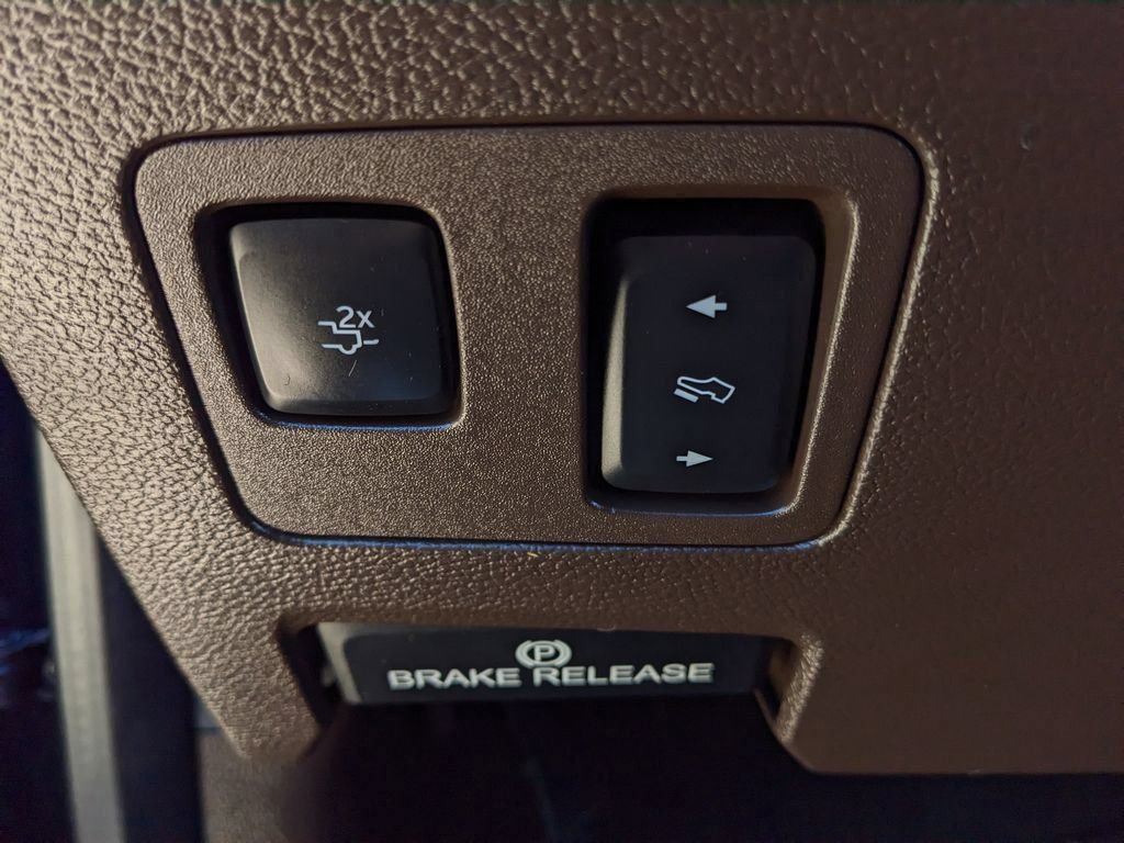 Certified 2022 Ford F250 King Ranch w/ FX4 Off-Road Package AWD/4WD image 31