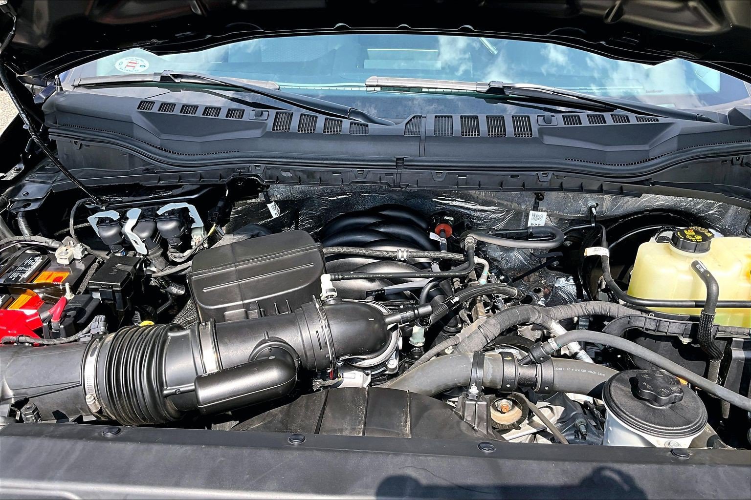 Certified 2020 Ford F350 XLT w/ XLT Value Package AWD/4WD image 9