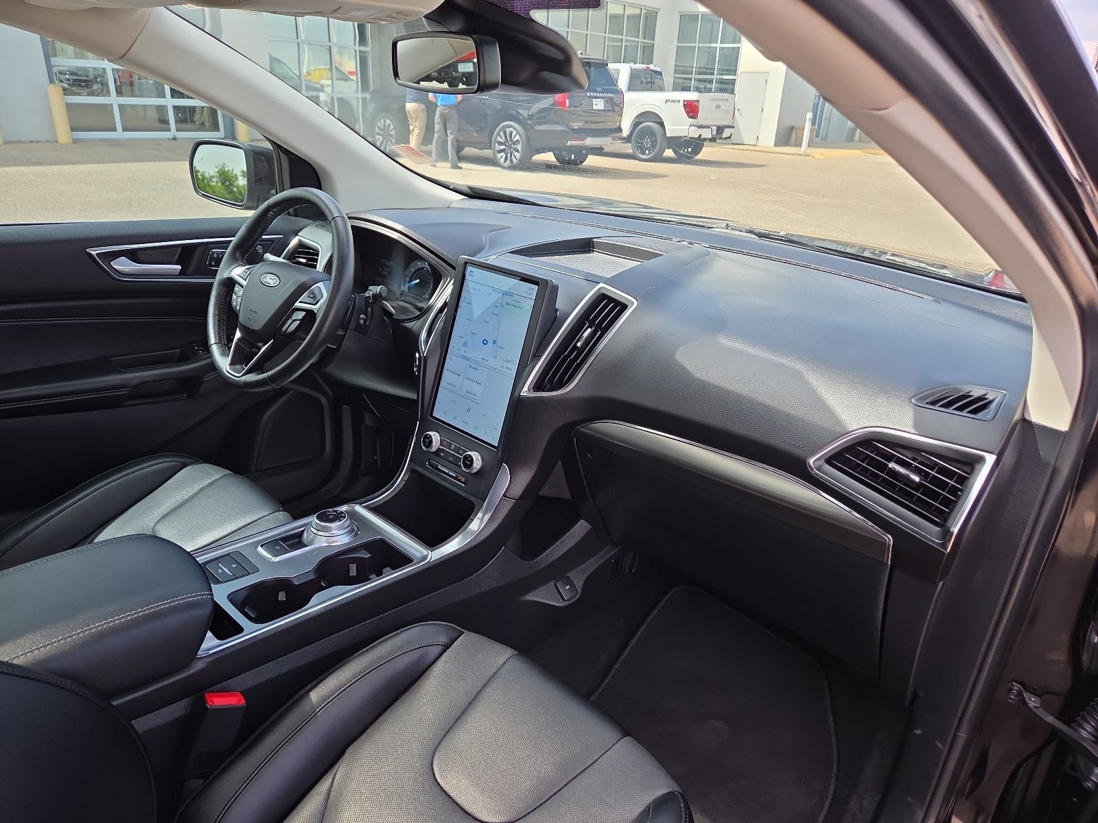 Certified 2022 Ford Edge Titanium w/ Equipment Group 301A AWD/4WD image 36