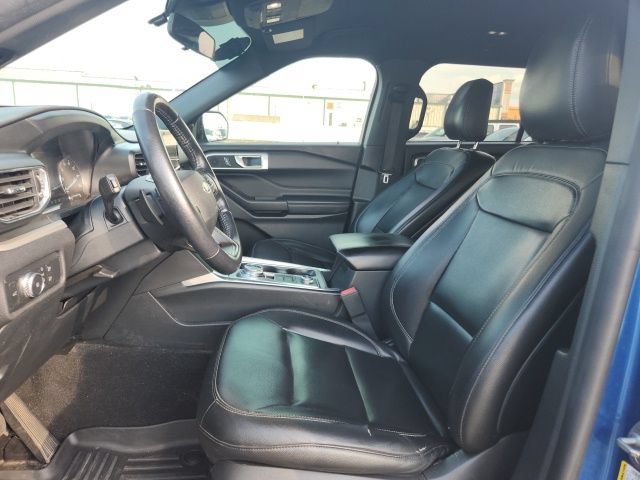 Certified 2020 Ford Explorer XLT w/ Equipment Group 202A AWD/4WD image 26