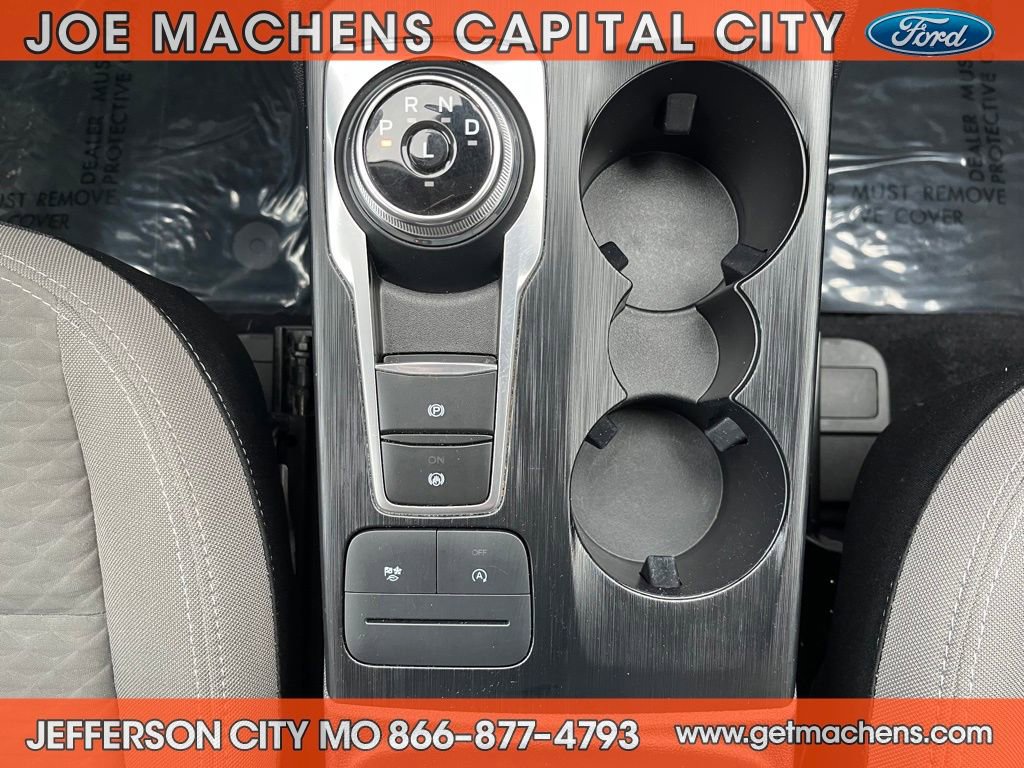 Certified 2022 Ford Escape SE w/ SE Sport Appearance Package image 15