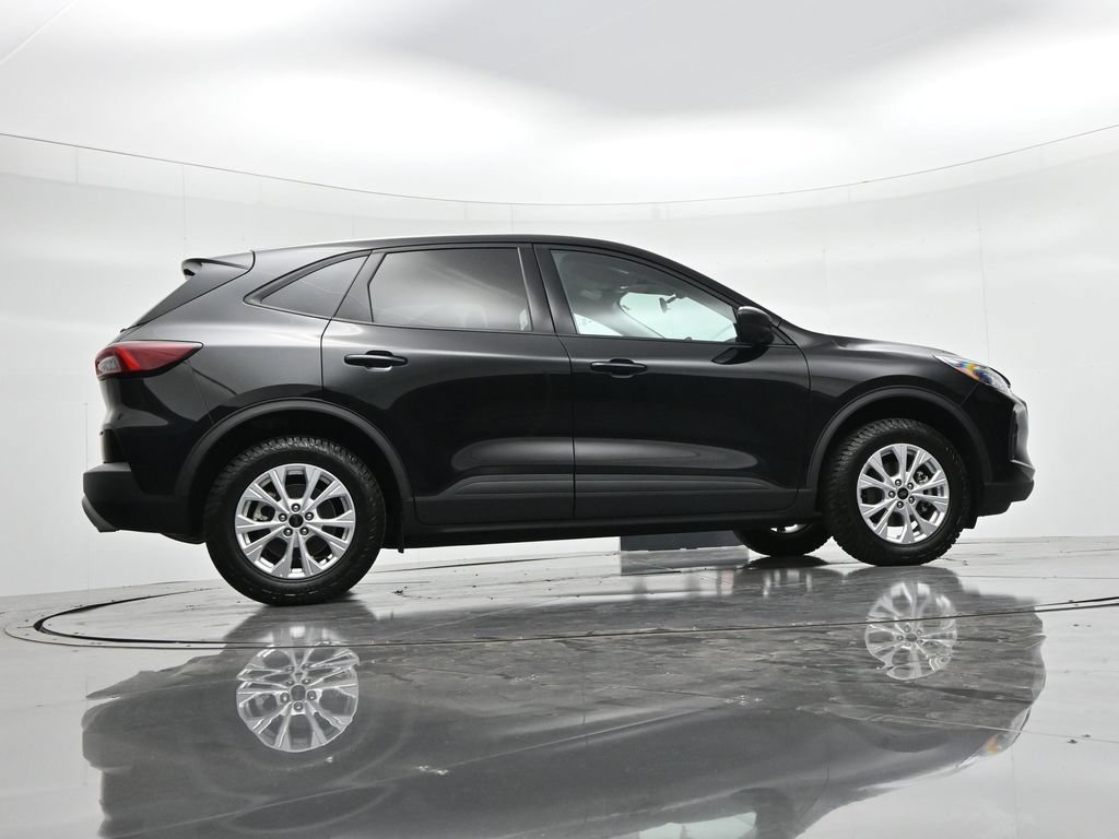Certified 2025 Ford Escape Active w/ Cold Weather Package AWD/4WD image 22