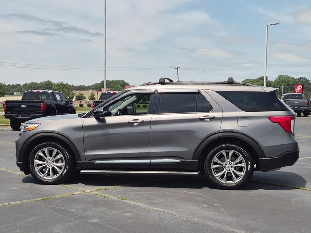 Certified 2023 Ford Explorer XLT w/ Equipment Group 202A RWD image 7