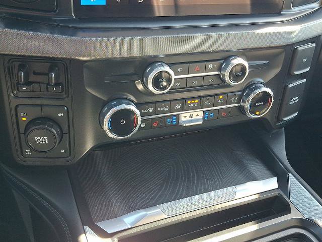 Certified 2025 Ford F250 Platinum AWD/4WD image 16