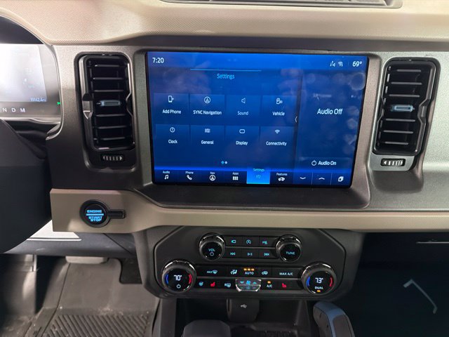 Certified 2024 Ford Bronco Wildtrak AWD/4WD image 25