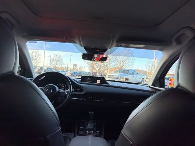 Used 2020 MAZDA CX-30 Premium image 16