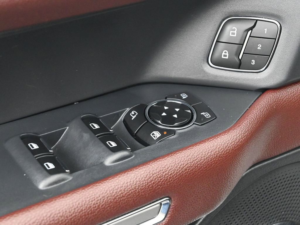 Certified 2023 Ford Expedition Limited image 10