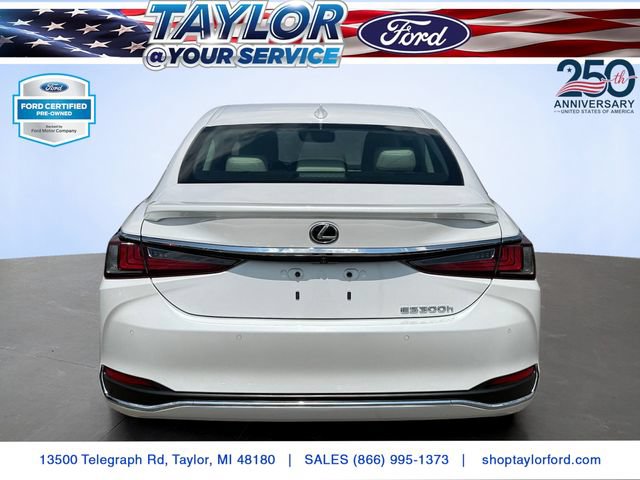 Used 2024 Lexus ES 300h w/ Premium Package FWD image 5