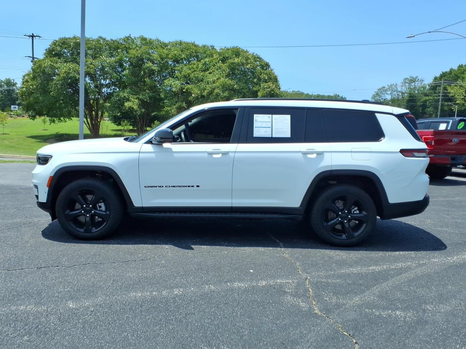 Used 2022 Jeep Grand Cherokee L Limited w/ Luxury Tech Group II AWD/4WD image 5