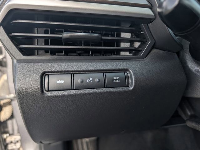 Used 2024 Nissan Altima 2.5 SV image 18