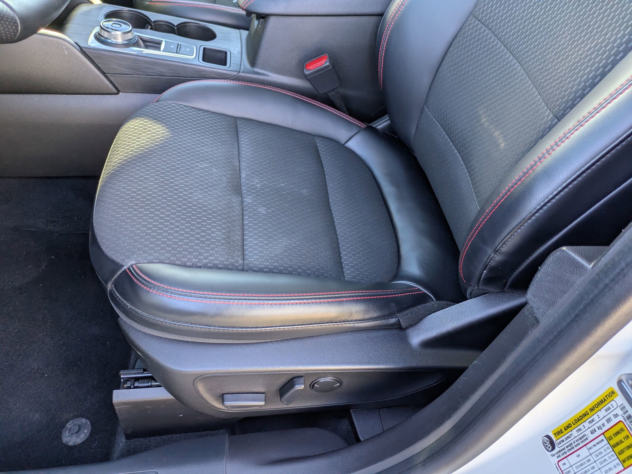 Certified 2023 Ford Escape ST-Line w/ Tech Pack #1 image 14