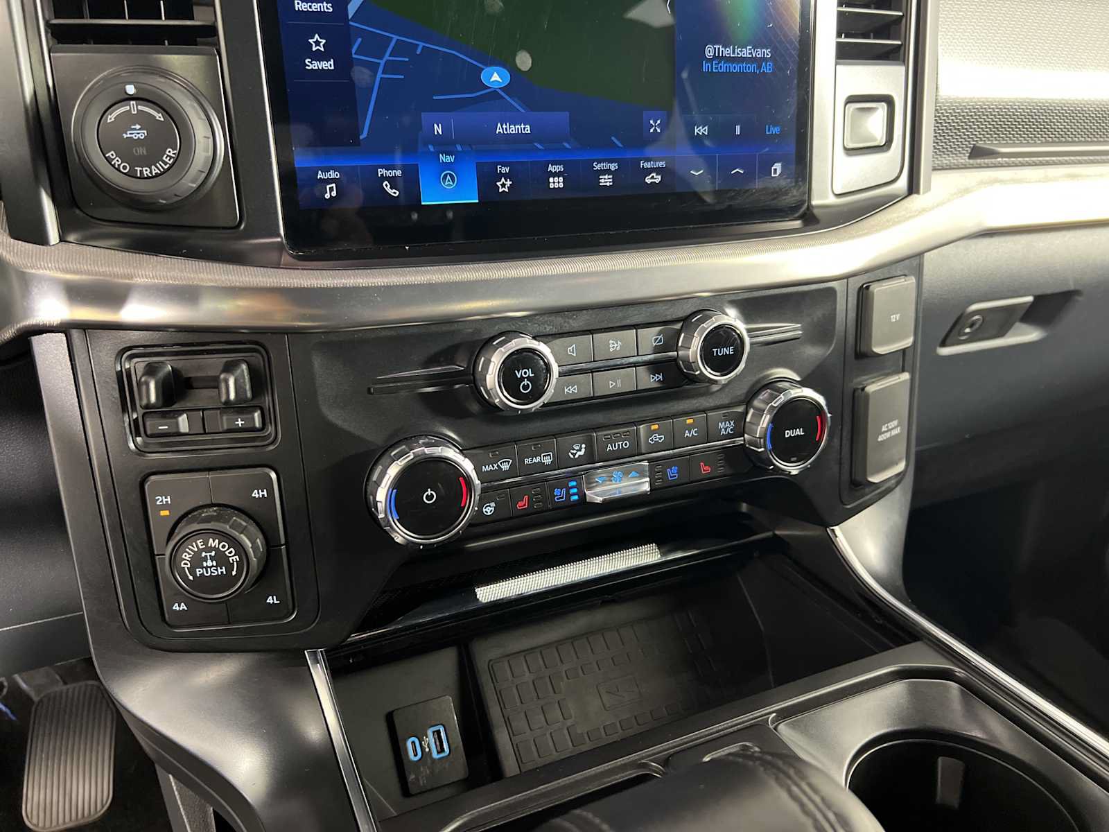 Certified 2022 Ford F150 Raptor w/ Raptor 37 Performance Package AWD/4WD image 25