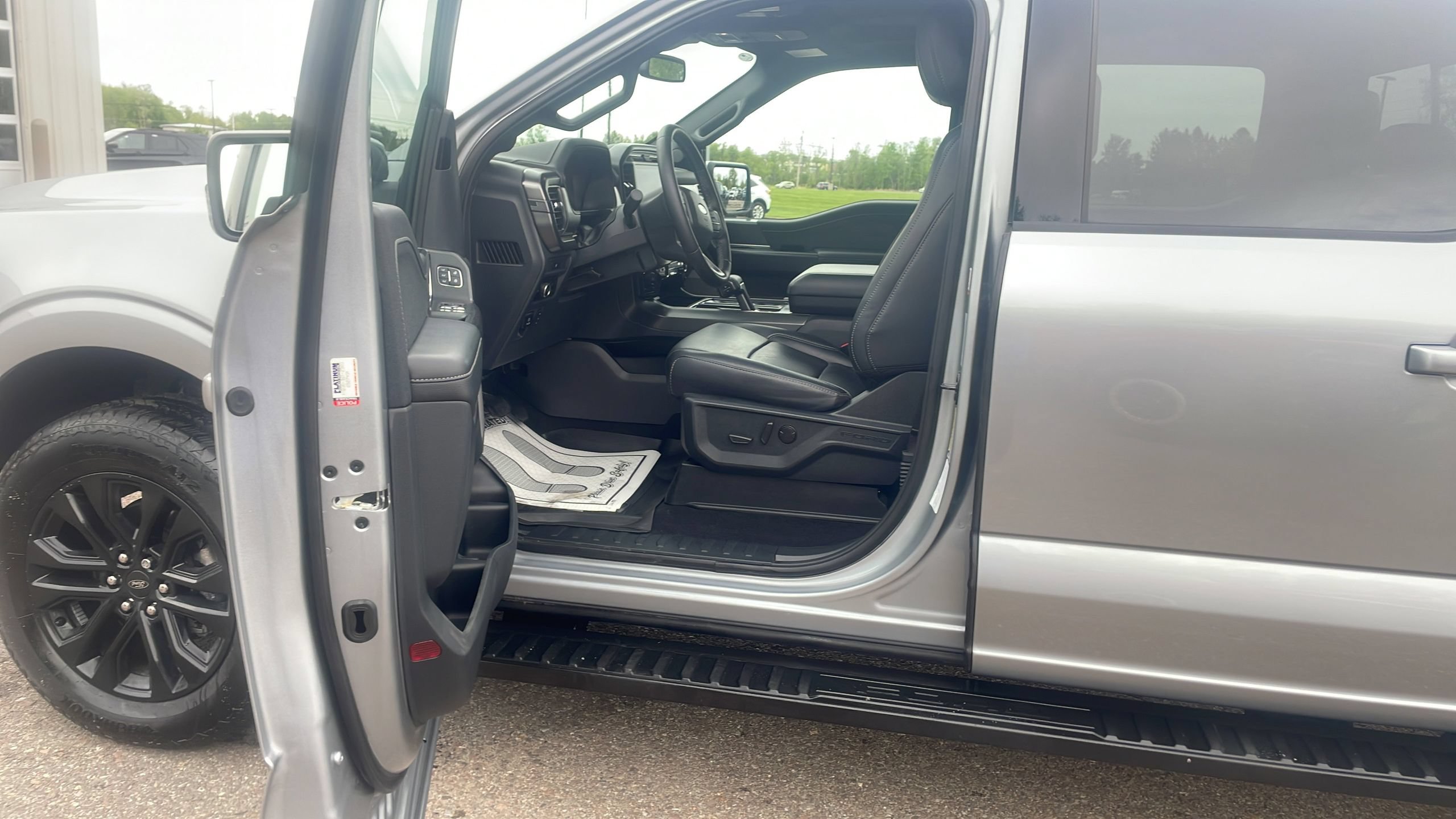 Certified 2025 Ford F150 Lariat AWD/4WD image 25