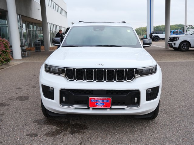 Used 2022 Jeep Grand Cherokee L Overland w/ Luxury Tech Group IV AWD/4WD image 2