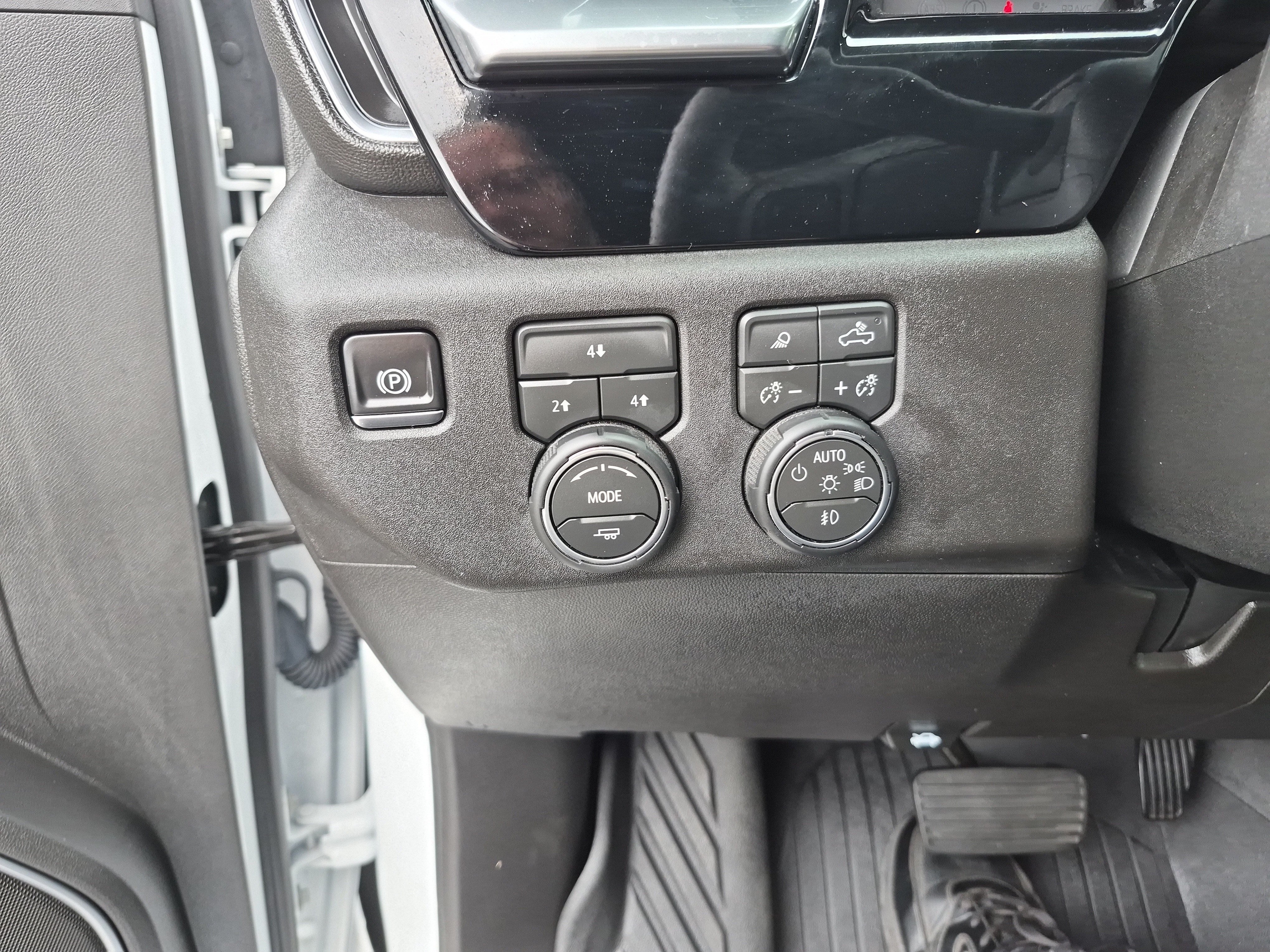 Used 2026 Chevrolet Silverado 2500 LT w/ All Star Edition AWD/4WD image 23