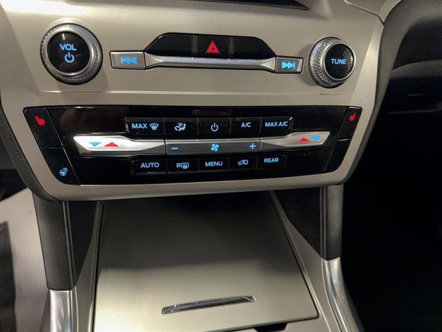 Certified 2022 Ford Explorer XLT w/ Equipment Group 202A image 13