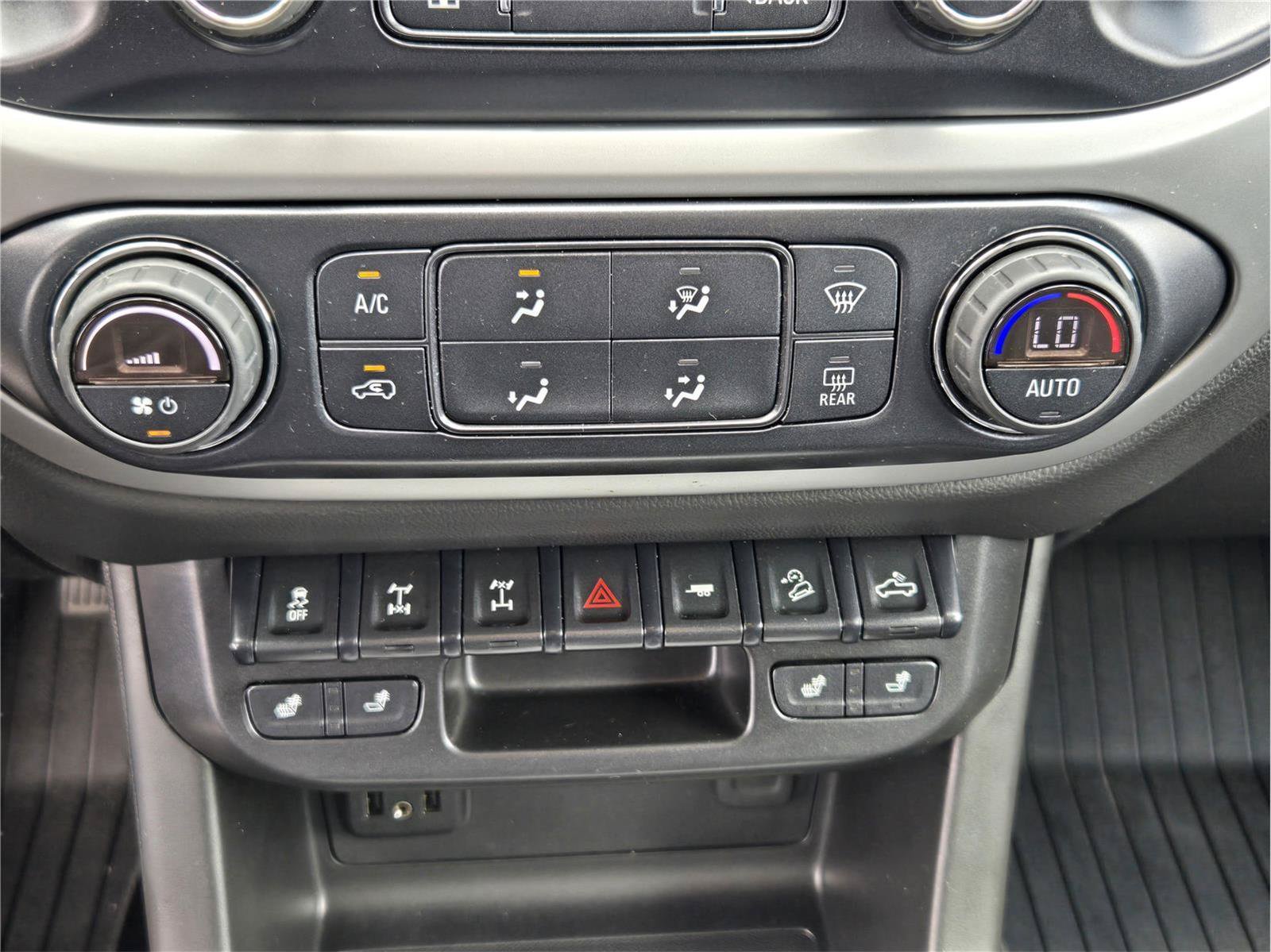 Used 2020 Chevrolet Colorado ZR2 AWD/4WD image 18
