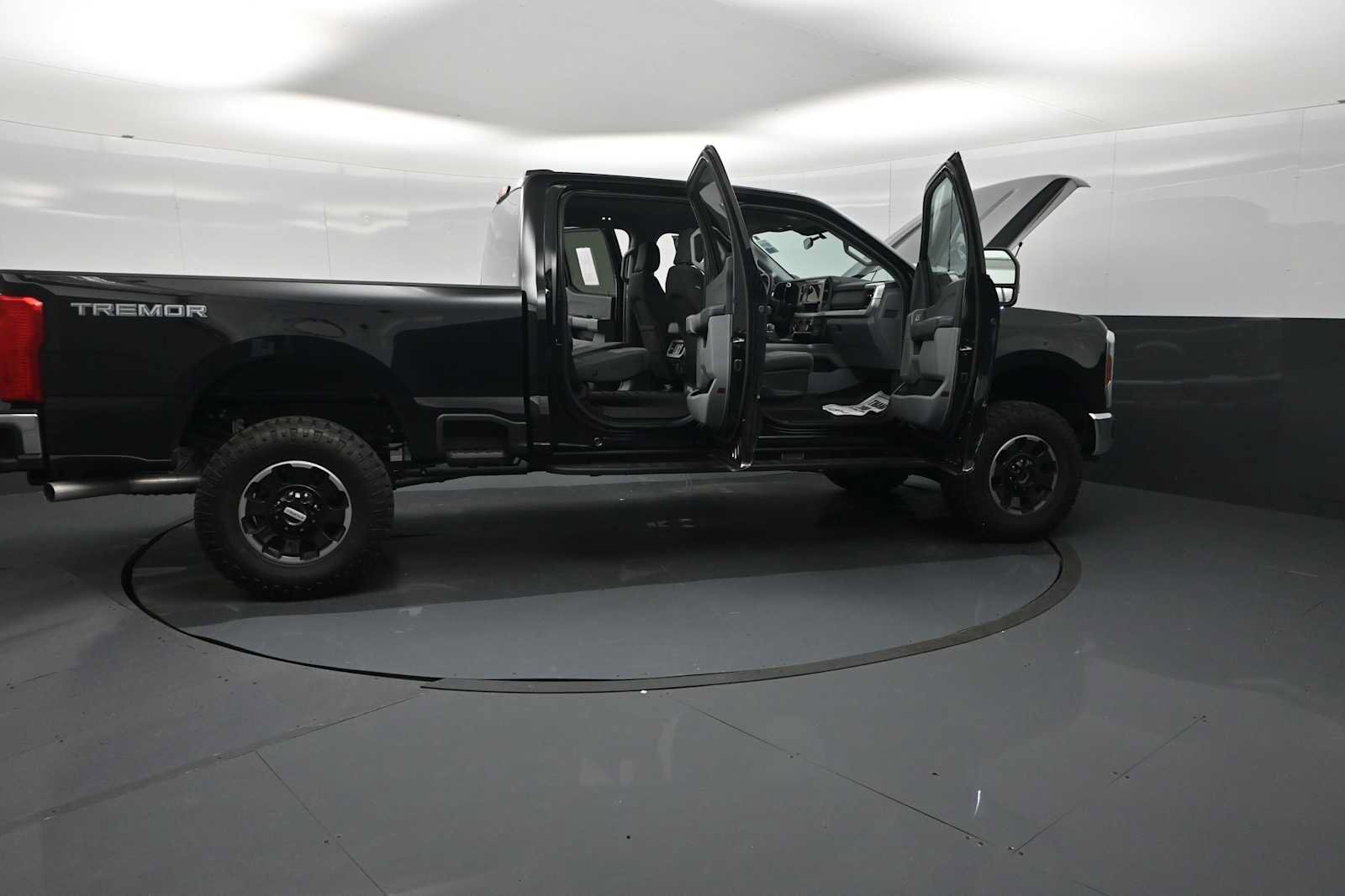 Certified 2026 Ford F250 XLT w/ Tremor Off-Road Package AWD/4WD image 54