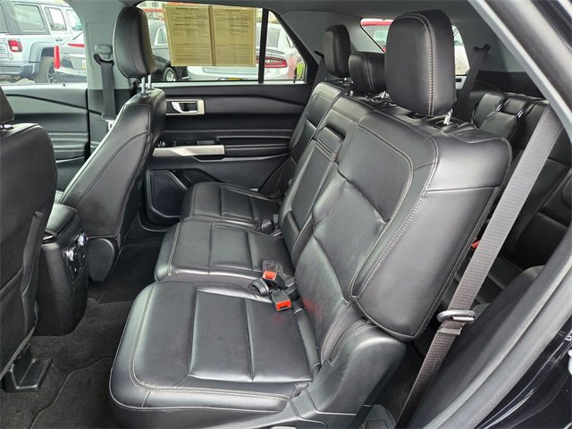 Certified 2023 Ford Explorer XLT w/ Equipment Group 202A image 7