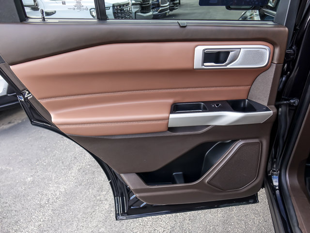 Certified 2021 Ford Explorer King Ranch w/ Premium Technology Package AWD/4WD image 26