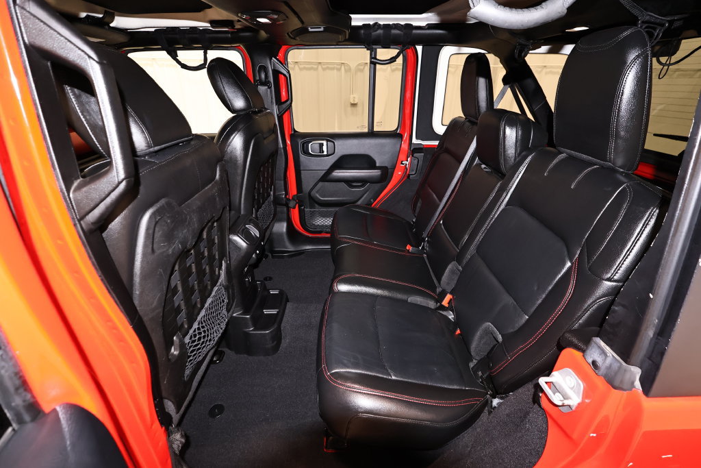 Used 2018 Jeep Wrangler Unlimited Rubicon AWD/4WD image 16