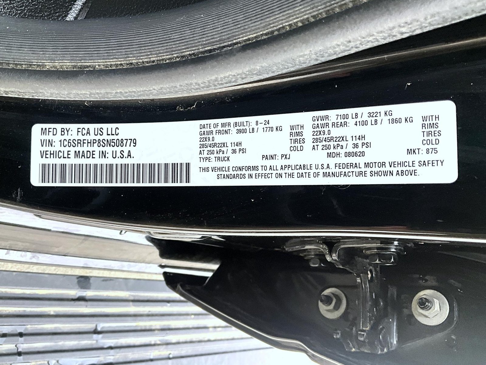 Used 2025 RAM 1500 Limited AWD/4WD image 30