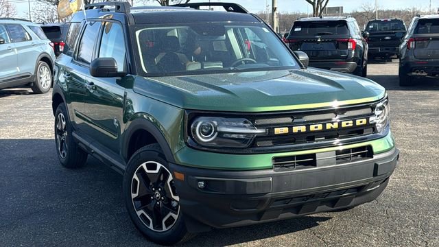 Certified 2023 Ford Bronco Sport Outer Banks w/ Tech Package AWD/4WD image 2