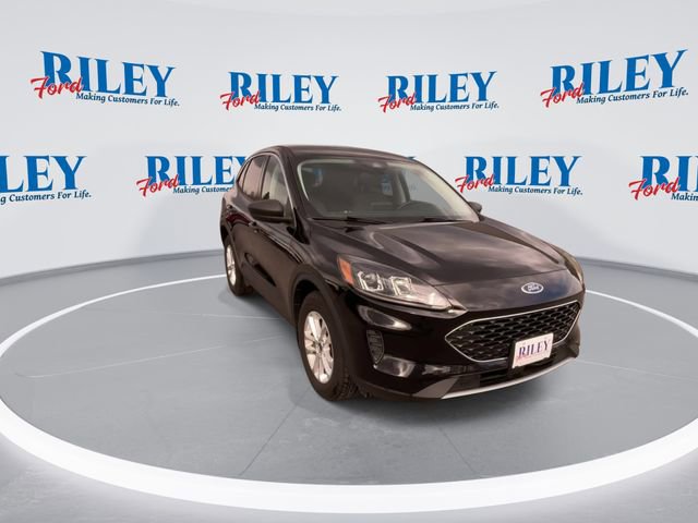 Certified 2022 Ford Escape SE w/ Cold Weather Package AWD/4WD image 2